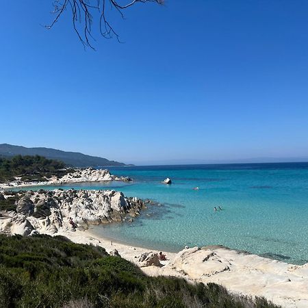 Four Shades Luxury Suites Sarti Dış mekan fotoğraf