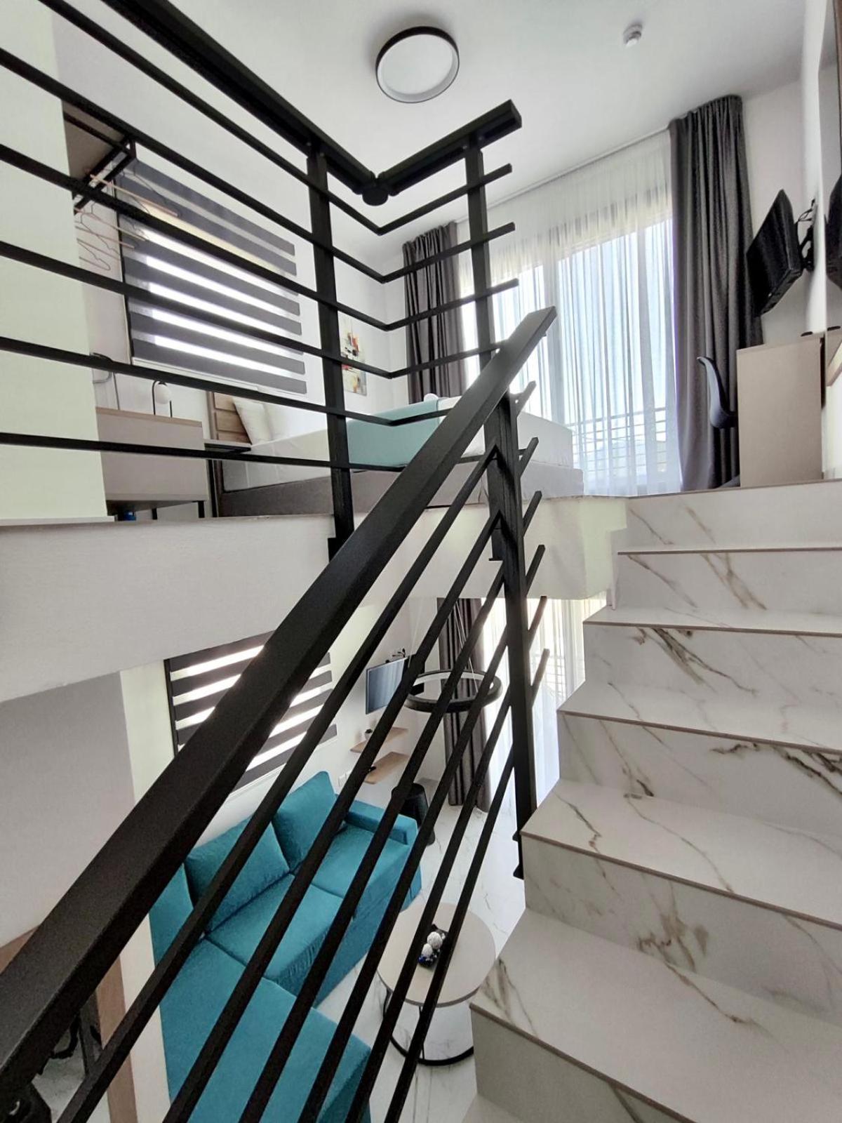 Four Shades Luxury Suites Sarti Dış mekan fotoğraf