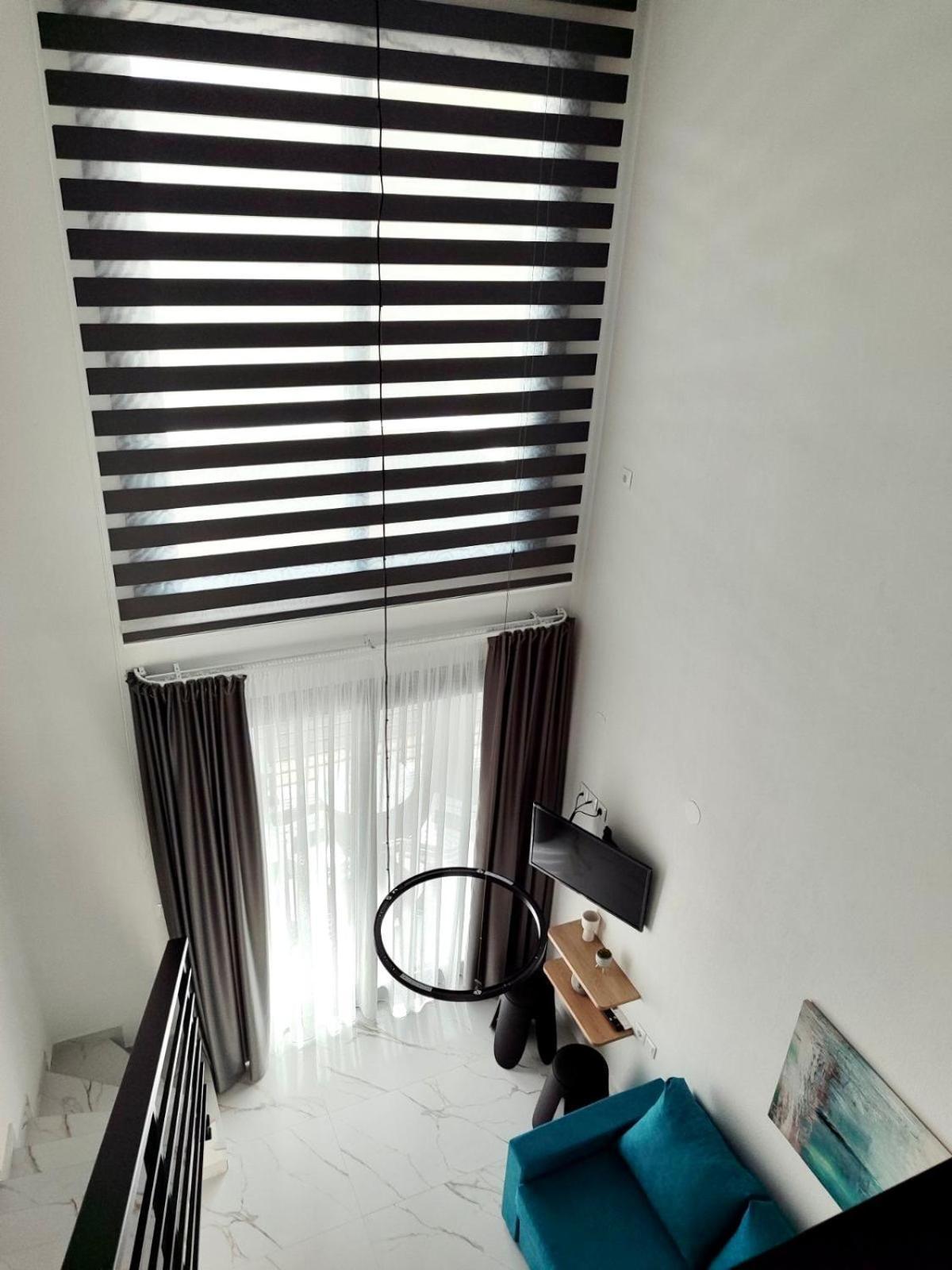 Four Shades Luxury Suites Sarti Dış mekan fotoğraf